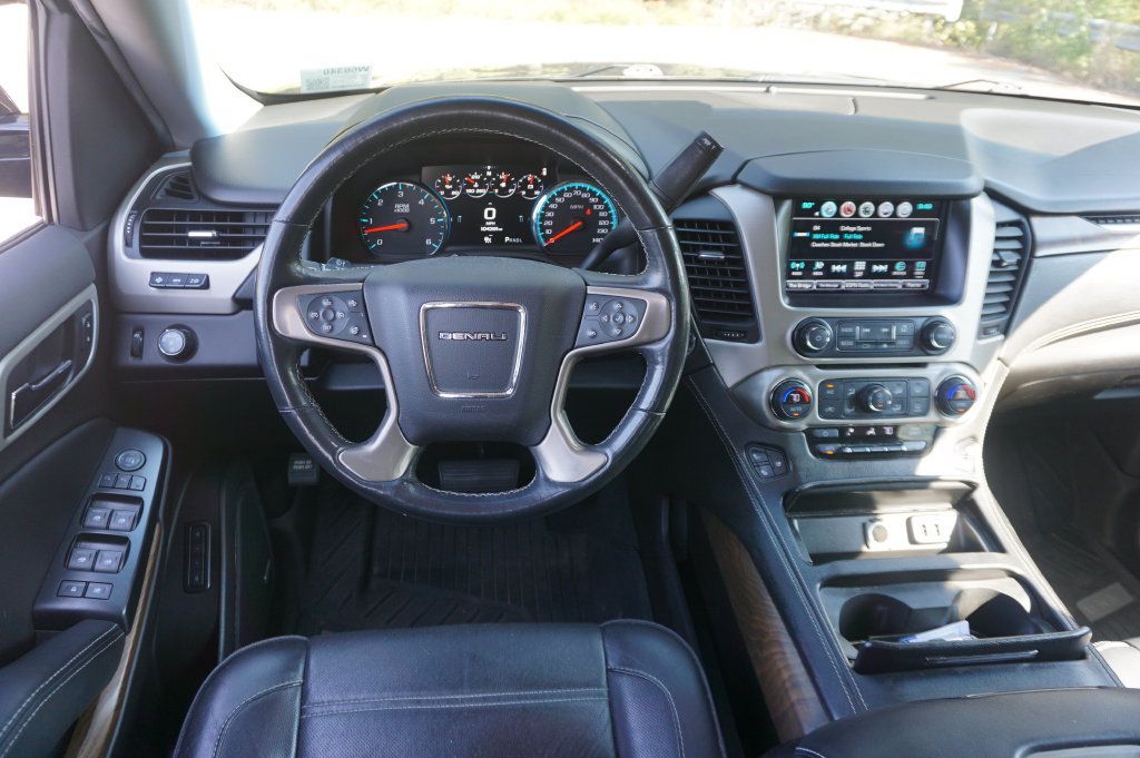Used 2019 GMC Yukon Denali w/ Denali Ultimate Package RWD image 5
