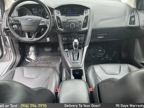 Used 2015 Ford Focus SE w/ Equipment Group 201A FWD image 15
