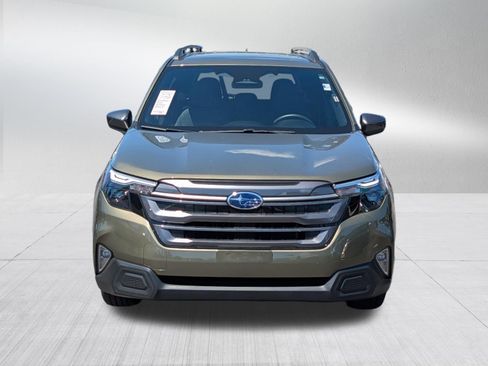 Certified 2025 Subaru Forester Premium AWD/4WD image 2