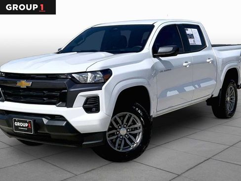 Used 2023 Chevrolet Colorado LT w/ LT Convenience Package II RWD image 1
