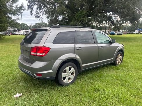 Used 2012 Dodge Journey SXT w/ Flexible Seating Group FWD image 12