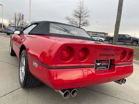 Used 1990 Chevrolet Corvette Convertible image 22