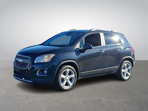 Used 2015 Chevrolet Trax LTZ image 3