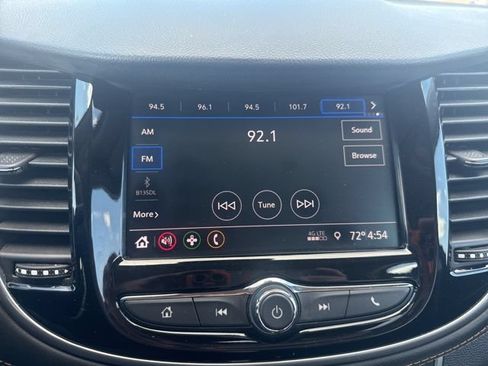 Used 2020 Chevrolet Trax LT w/ LT Convenience Package AWD/4WD image 10