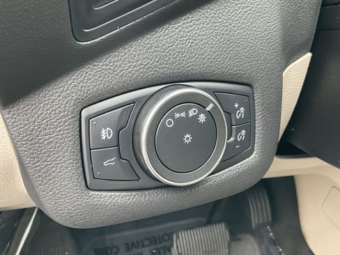 Used 2019 Ford Escape SEL AWD/4WD image 26