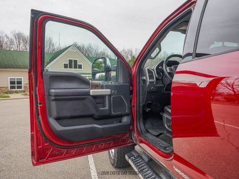 Used 2017 Ford F350 Lariat w/ Lariat Ultimate Package AWD/4WD image 28