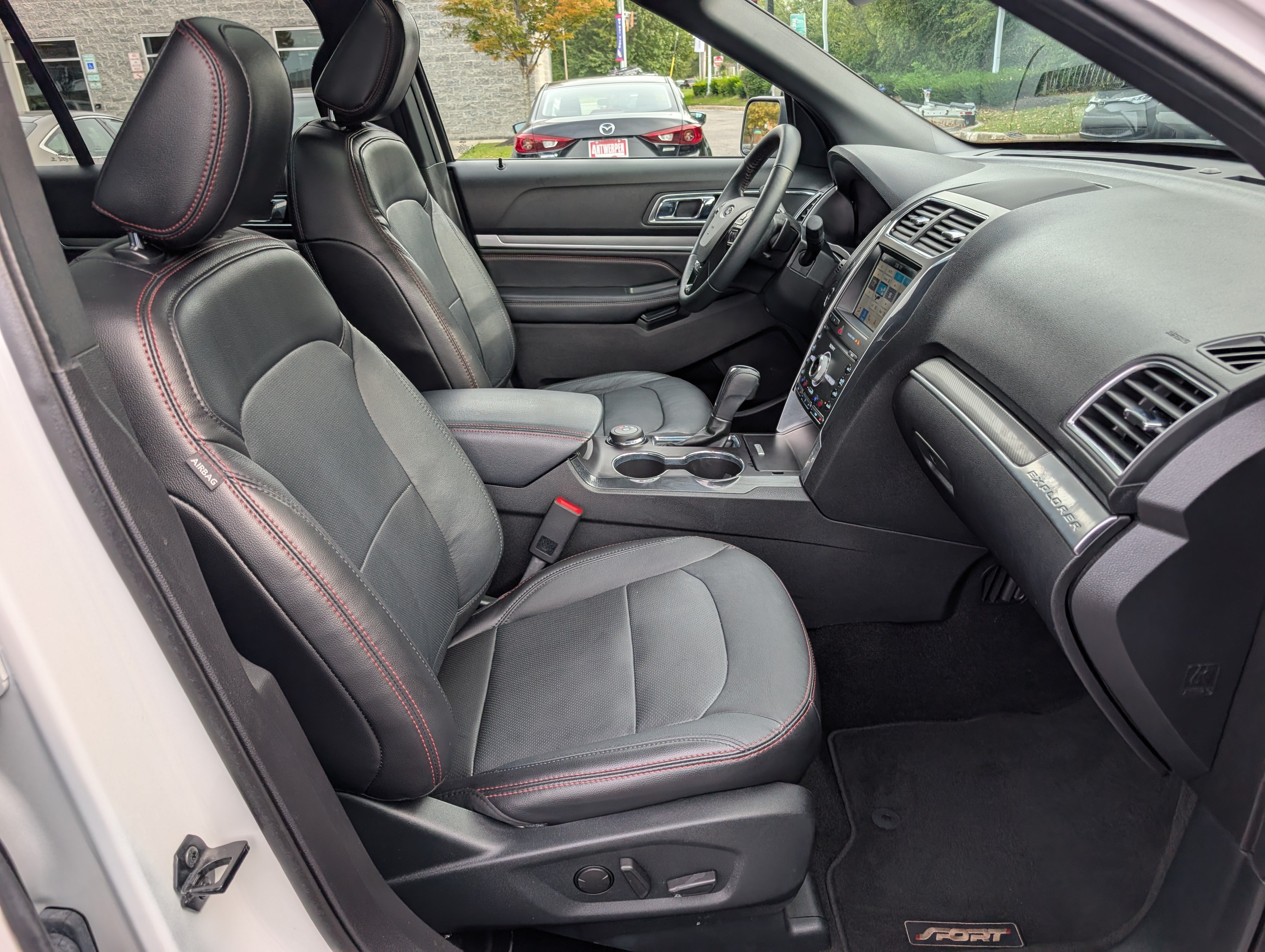 Used 2019 Ford Explorer Sport w/ Equipment Group 401A AWD/4WD image 12