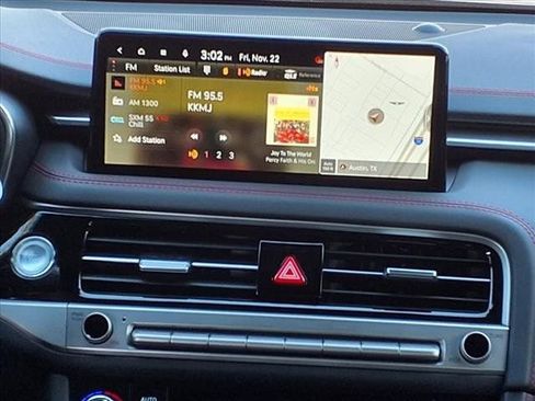 Used 2025 Genesis G70 3.3T Advanced image 11