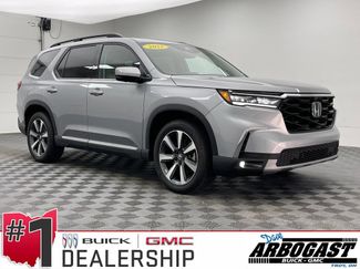 Used 2025 Honda Pilot Elite video 1