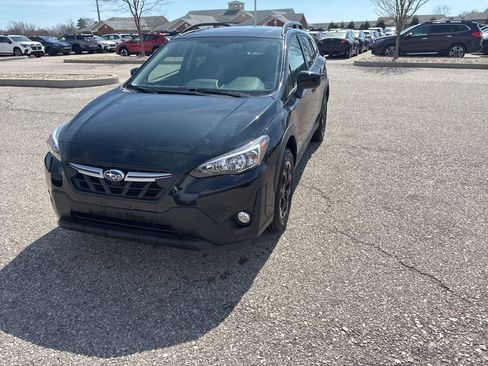 Certified 2023 Subaru Crosstrek 2.0i Premium image 4