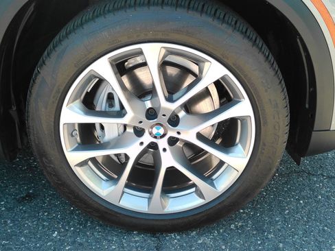 Used 2024 BMW X5 xDrive40i AWD/4WD image 32