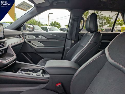 Certified 2025 Ford Explorer ST RWD image 26