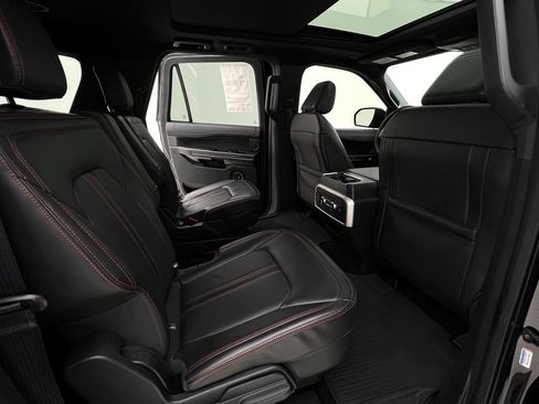Used 2022 Ford Expedition Max Limited AWD/4WD image 18