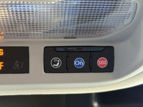 Used 2025 Chevrolet Trax LS image 25