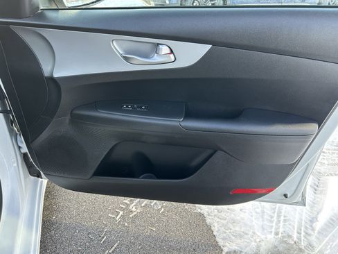 Used 2023 Kia Forte LXS image 16