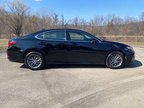 Used 2018 Lexus ES 350 w/ Premier Package image 2