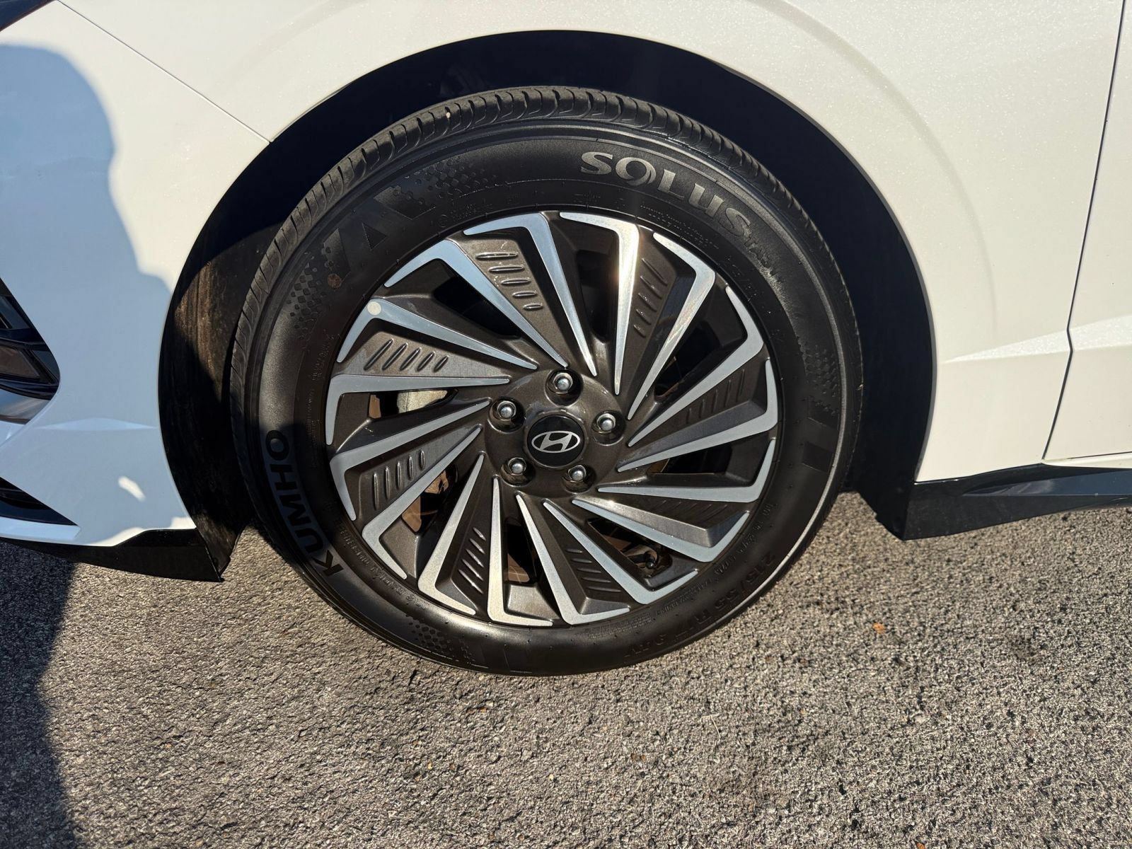Used 2025 Hyundai Sonata SEL FWD image 30