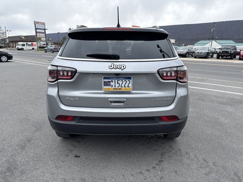 Used 2022 Jeep Compass Limited AWD/4WD image 4
