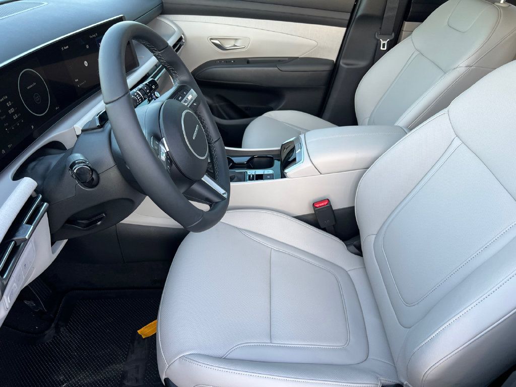 Used 2025 Hyundai Tucson SEL FWD image 16