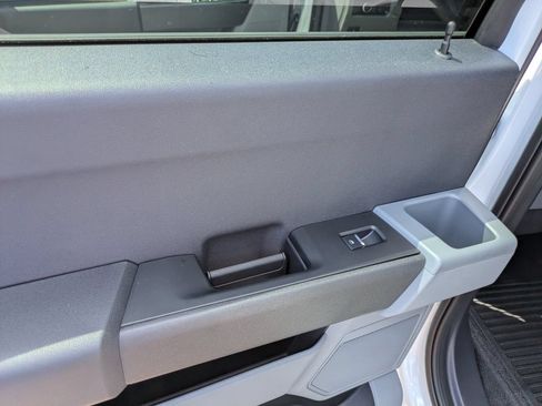 New 2026 Ford F350 4x4 Crew Cab DRW Super Duty image 10