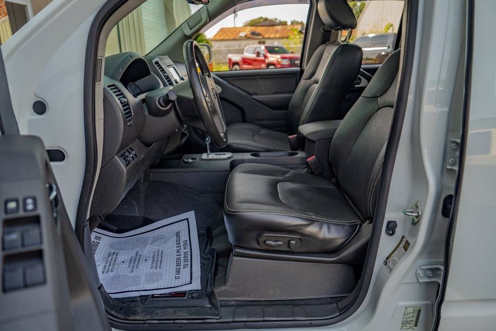 Used 2021 Nissan Frontier PRO-4X w/ Pro-4x Utility Package AWD/4WD image 12