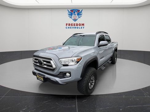 Used 2021 Toyota Tacoma SR5 w/ Trail Edition AWD/4WD image 1