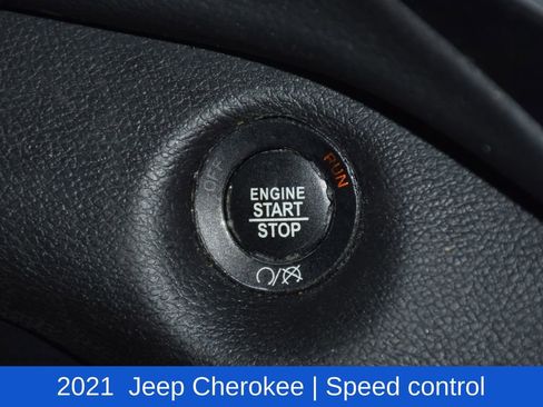 Used 2021 Jeep Cherokee Latitude Plus image 12