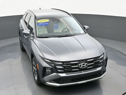 Certified 2025 Hyundai Tucson SEL FWD image 33