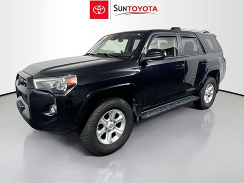 Used 2021 Toyota 4Runner SR5 AWD/4WD image 9