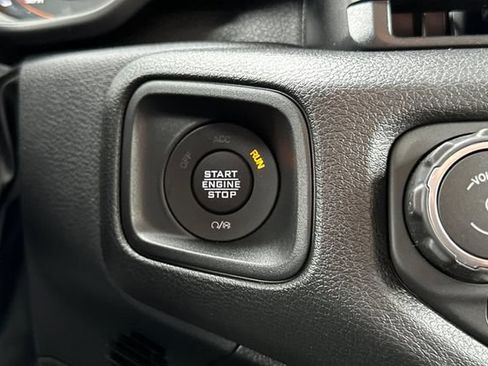 New 2026 Jeep Gladiator Sport AWD/4WD image 20