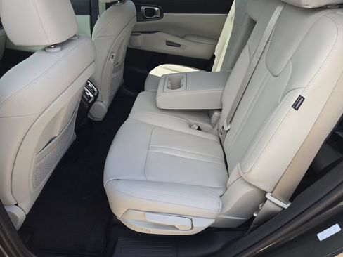 New 2026 Kia Sorento EX FWD image 16