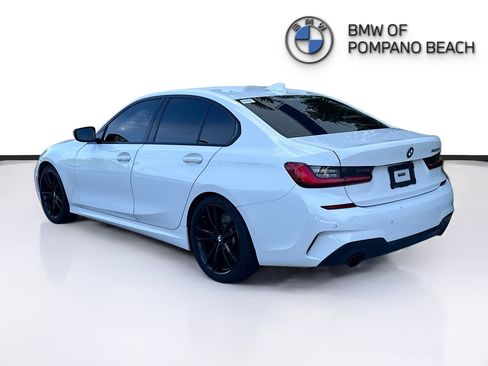 Used 2021 BMW 330i Sedan w/ M Sport Package RWD image 5
