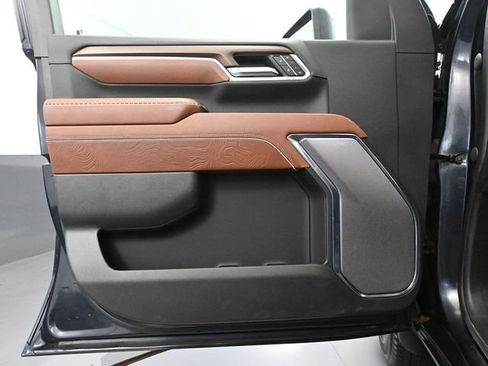 Used 2024 GMC Sierra 3500 Denali Ultimate image 22