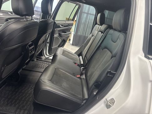 Used 2024 Jeep Grand Cherokee Trailhawk w/ Luxury Tech Group III image 31