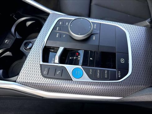 Used 2025 BMW i4 eDrive40 w/ Premium Package RWD image 19