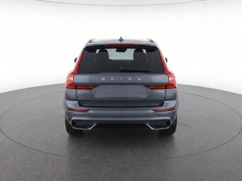 Certified 2023 Volvo XC60 B5 Ultimate w/ Protection Package Premier FWD image 7