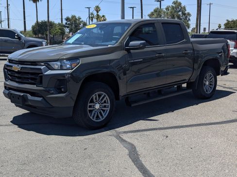 Used 2023 Chevrolet Colorado LT w/ LT Convenience Package II RWD image 5