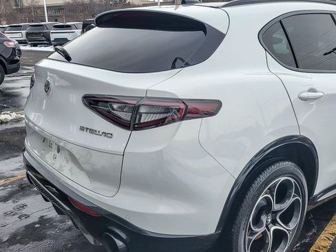 Used 2024 Alfa Romeo Stelvio Veloce image 6