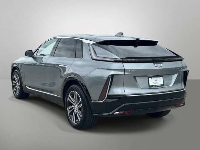 Certified 2025 Cadillac Lyriq Luxury AWD/4WD image 28