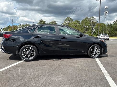 Used 2024 Kia Forte LXS FWD image 21