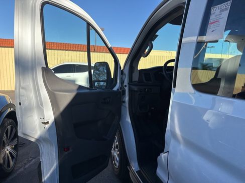 Used 2022 Ford Transit 350 XLT image 9