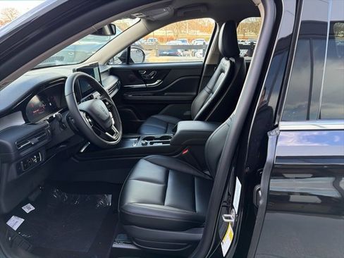New 2026 Lincoln Corsair Premiere image 8
