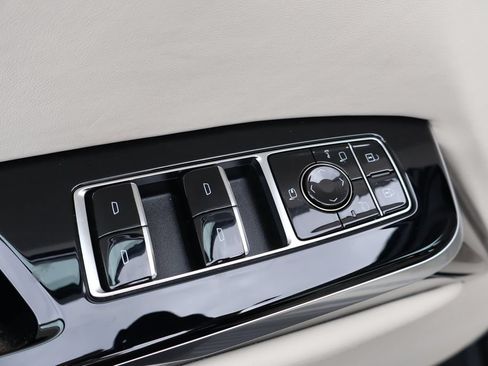 Used 2025 Cadillac Escalade Sport Platinum AWD/4WD image 16