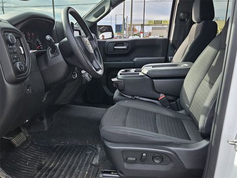 Used 2024 Chevrolet Silverado 1500 Custom image 5