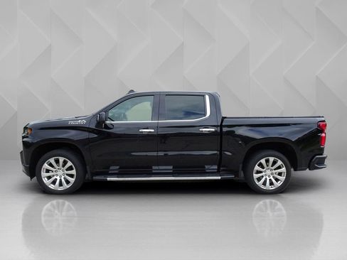 Used 2020 Chevrolet Silverado 1500 High Country w/ Technology Package AWD/4WD image 2