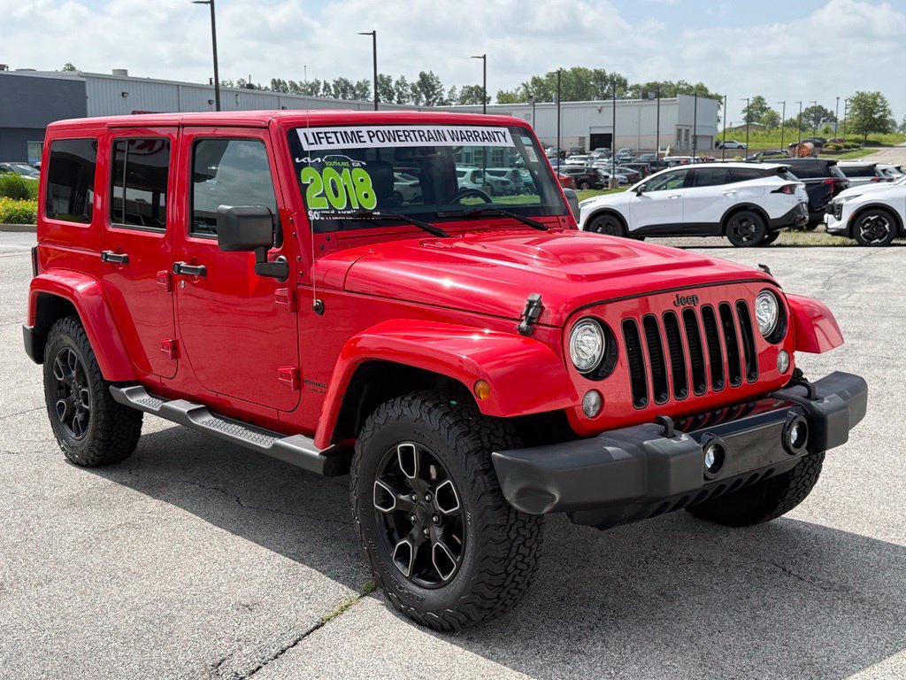 Used 2018 Jeep Wrangler Unlimited Sahara AWD/4WD image 2