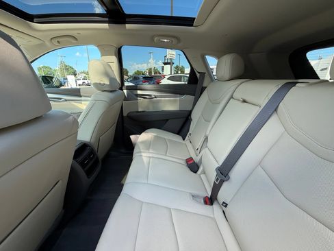 Used 2023 Cadillac XT5 Premium Luxury AWD/4WD image 5