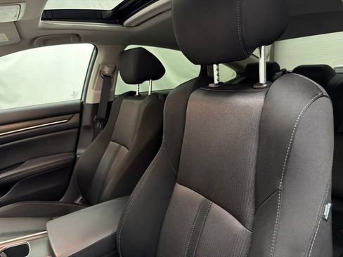 Used 2020 Honda Accord EX image 13