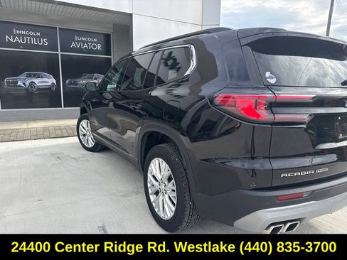 Used 2024 GMC Acadia Elevation w/ Luxury Package AWD/4WD image 9