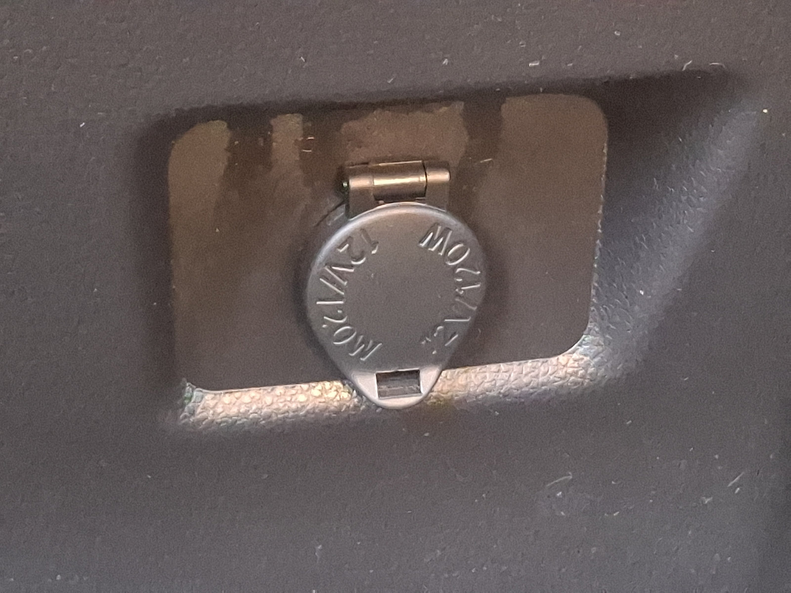 Used 2025 Toyota RAV4 LE AWD/4WD image 11